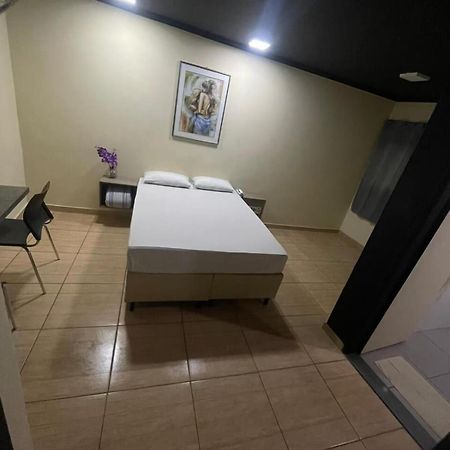 Light Motel - 24 Horas Guarulhos Exterior photo